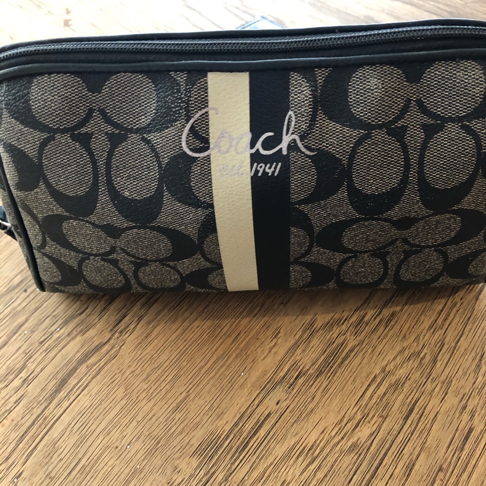 Coach Heritage strip 3 piece set. - Picture 4 of 9